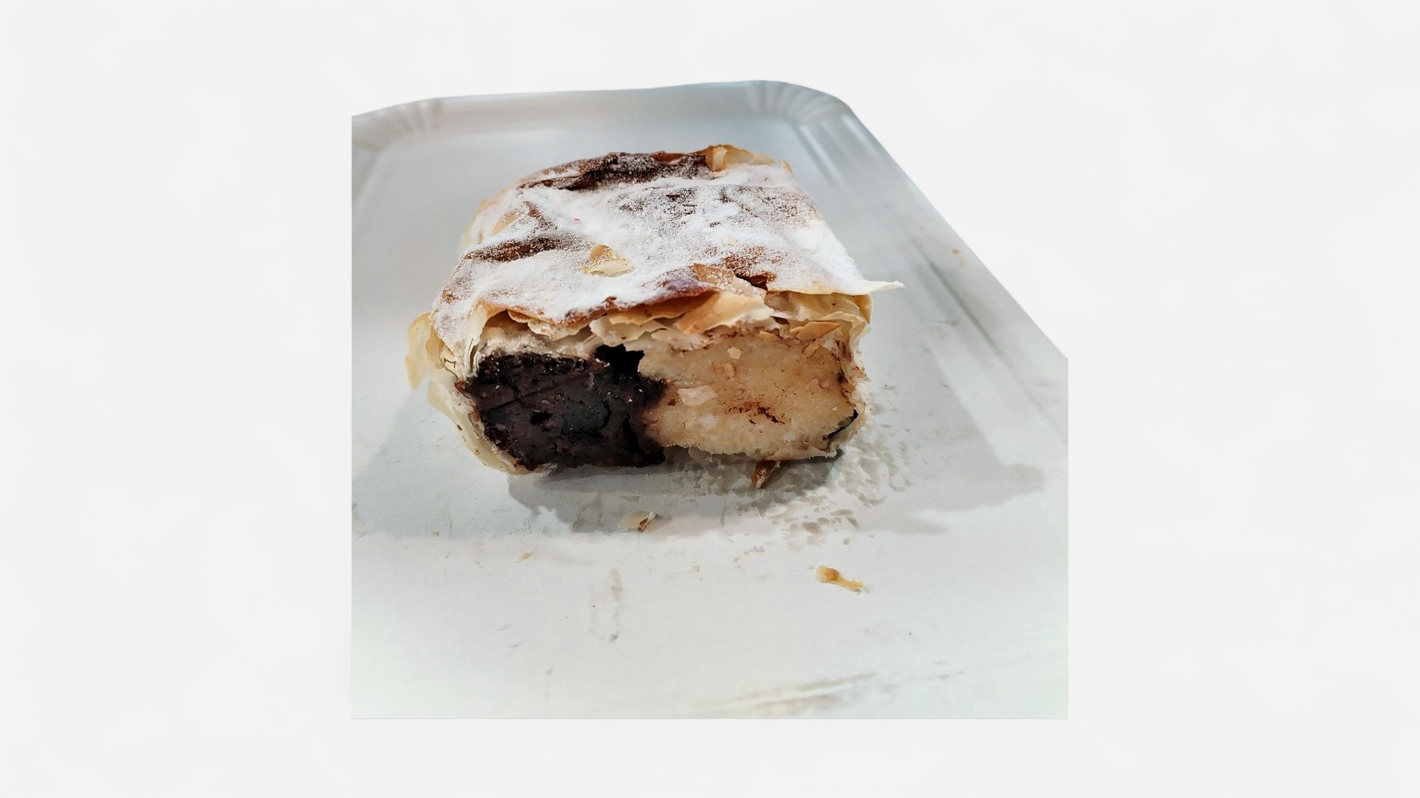 Csokis-túrós rétes szelet